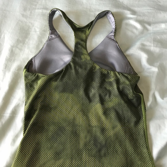 Nike racerback tank w built in bra - Picture 4 of 4